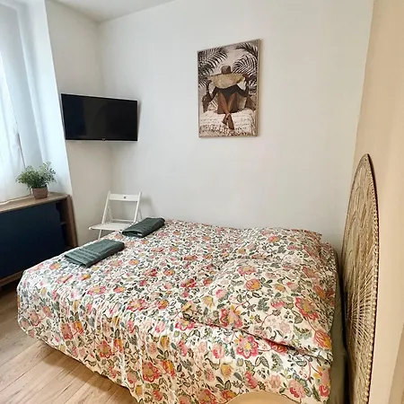 Coudert L Petit Cote Rue L Rez-de-chaussee En Hypercentre & Climatise شقة كاسْتْرْ